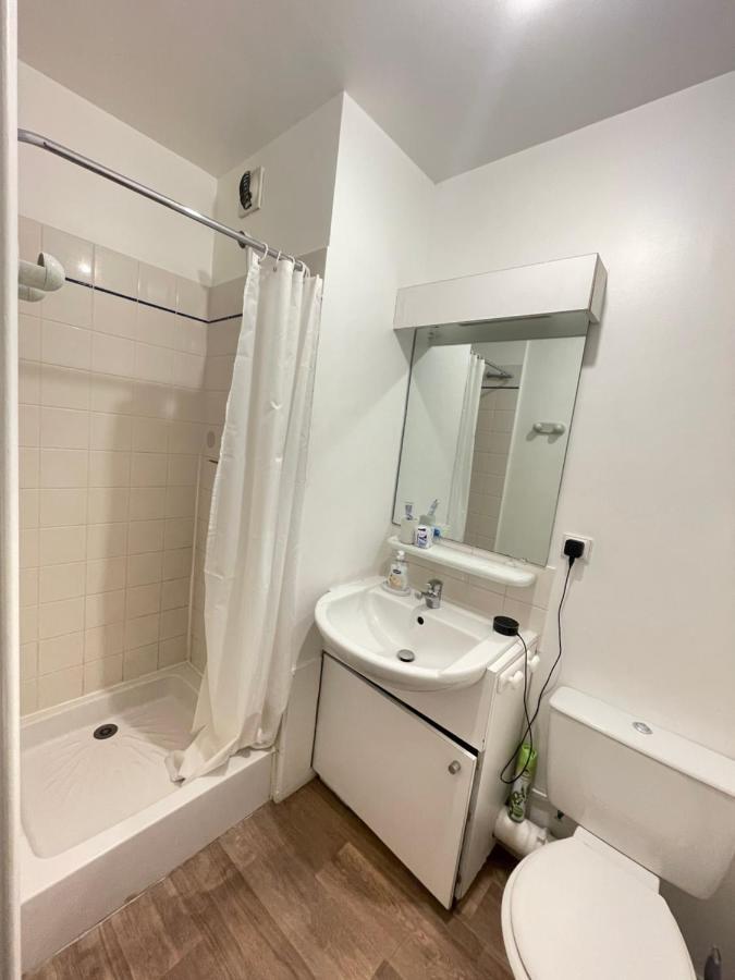 Cozy Studio In La Defense Hotel Courbevoie Exterior photo