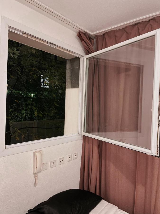 Cozy Studio In La Defense Hotel Courbevoie Exterior photo