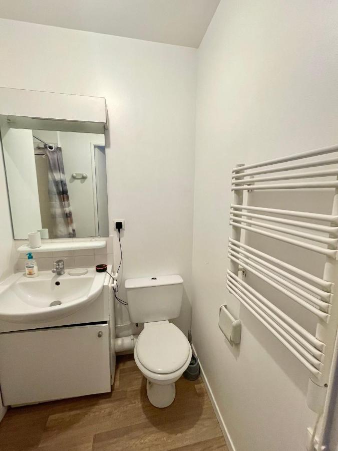 Cozy Studio In La Defense Hotel Courbevoie Exterior photo